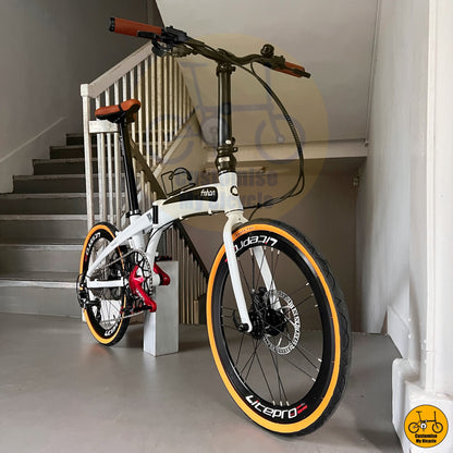 Public Transport-Friendly Foldie – Designed for Convenient Travel
