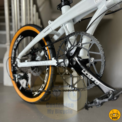 Side view of Fnhon Tornado foldable bicycle in white  
