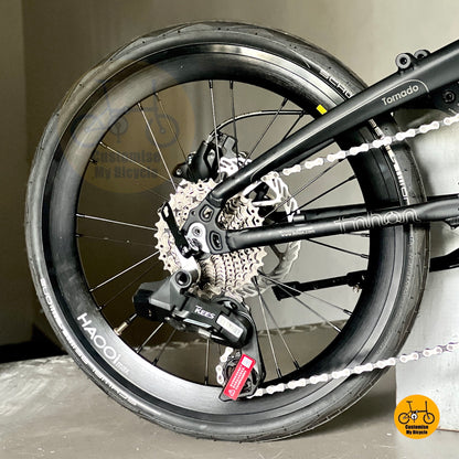 Fnhon Tornado 20 inch folding bike close up HAOOI Max smooth front wheelset with SCHWALBE One fast rolling tyre